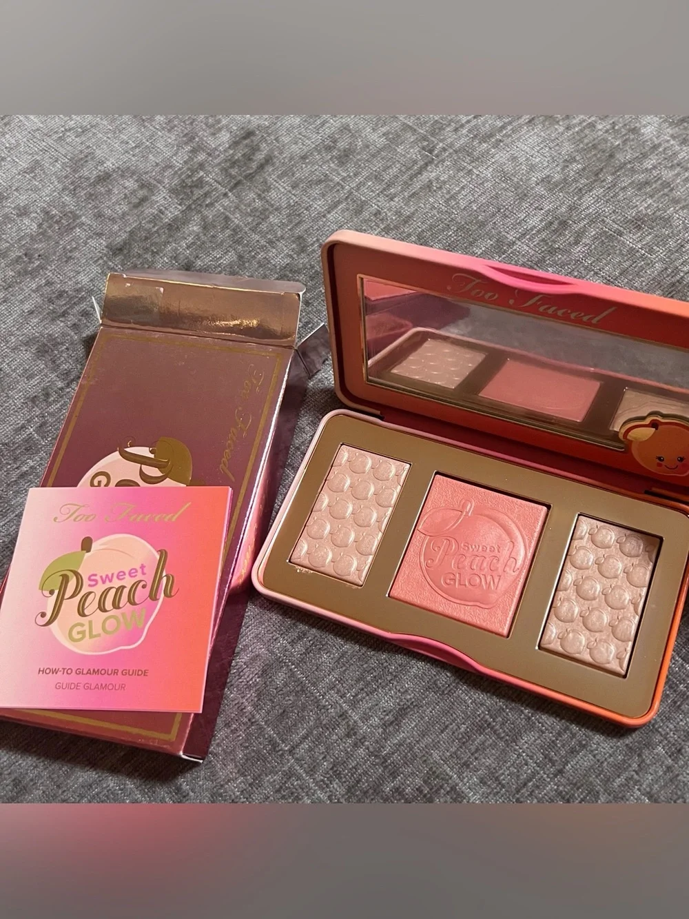 Too Faced Sweet Peach Glow Highlighting Palette